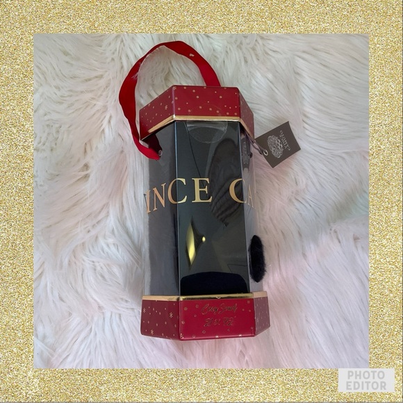 Vince Camuto Accessories - Vince Camuto Cozy Scarf - New in Box - NWT - Black
